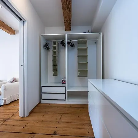 Apartament Gorgeous Old Praga